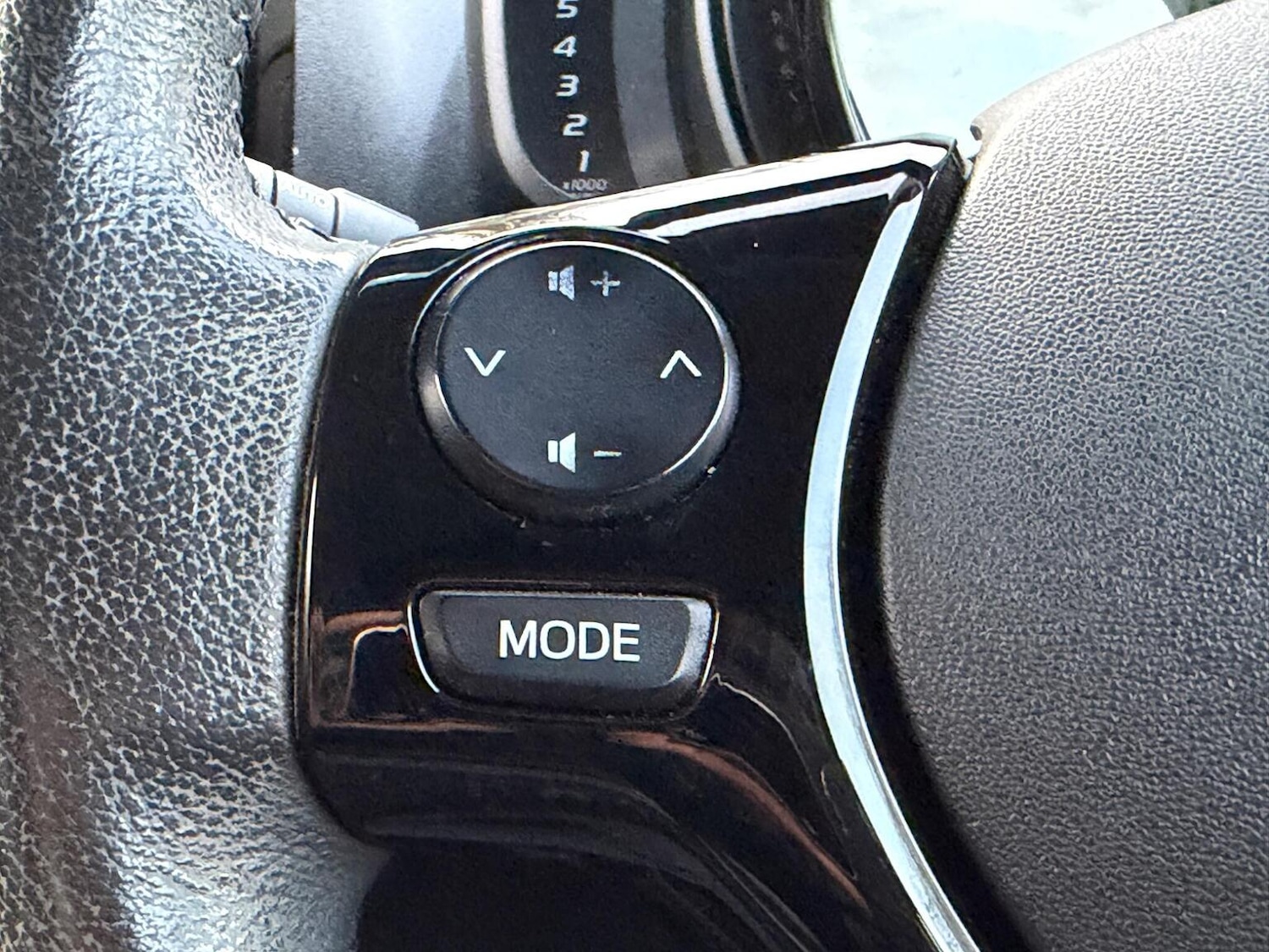 Used Toyota AYGO 2014 for sale - 76656080: Photo 23