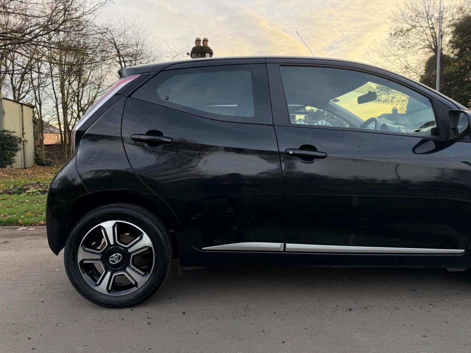 Used Toyota AYGO 2014 for sale - 76656080: Photo 8