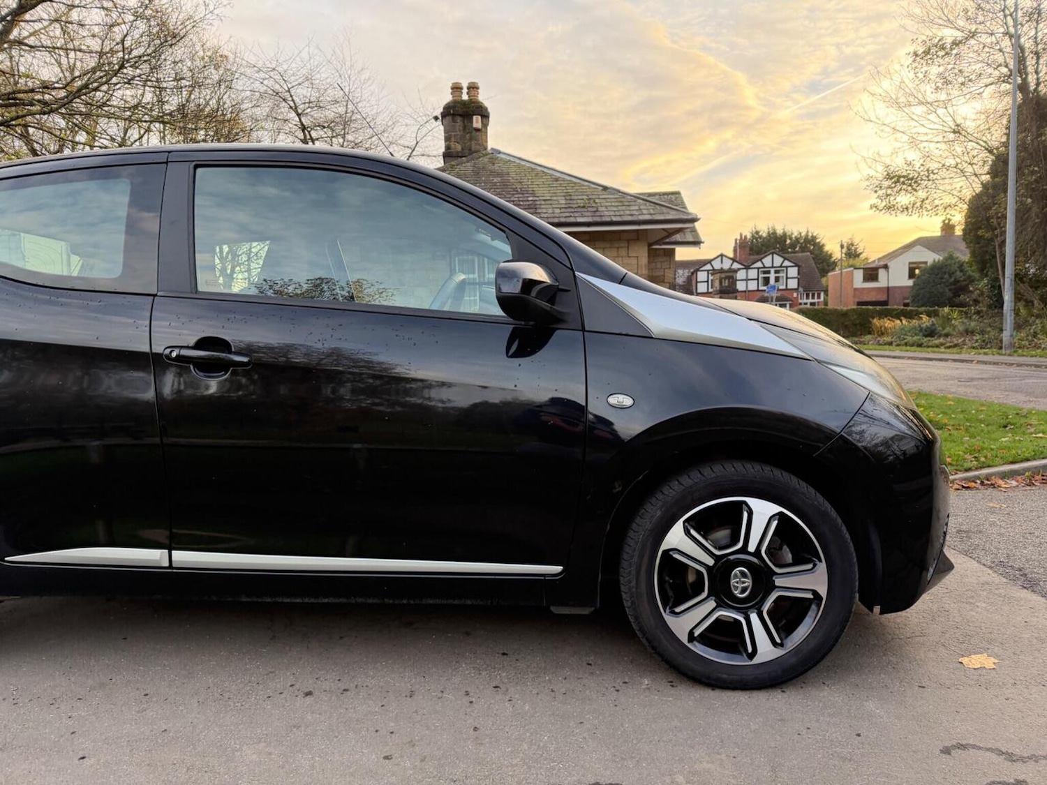 Used Toyota AYGO 2014 for sale - 76656080: Photo 9