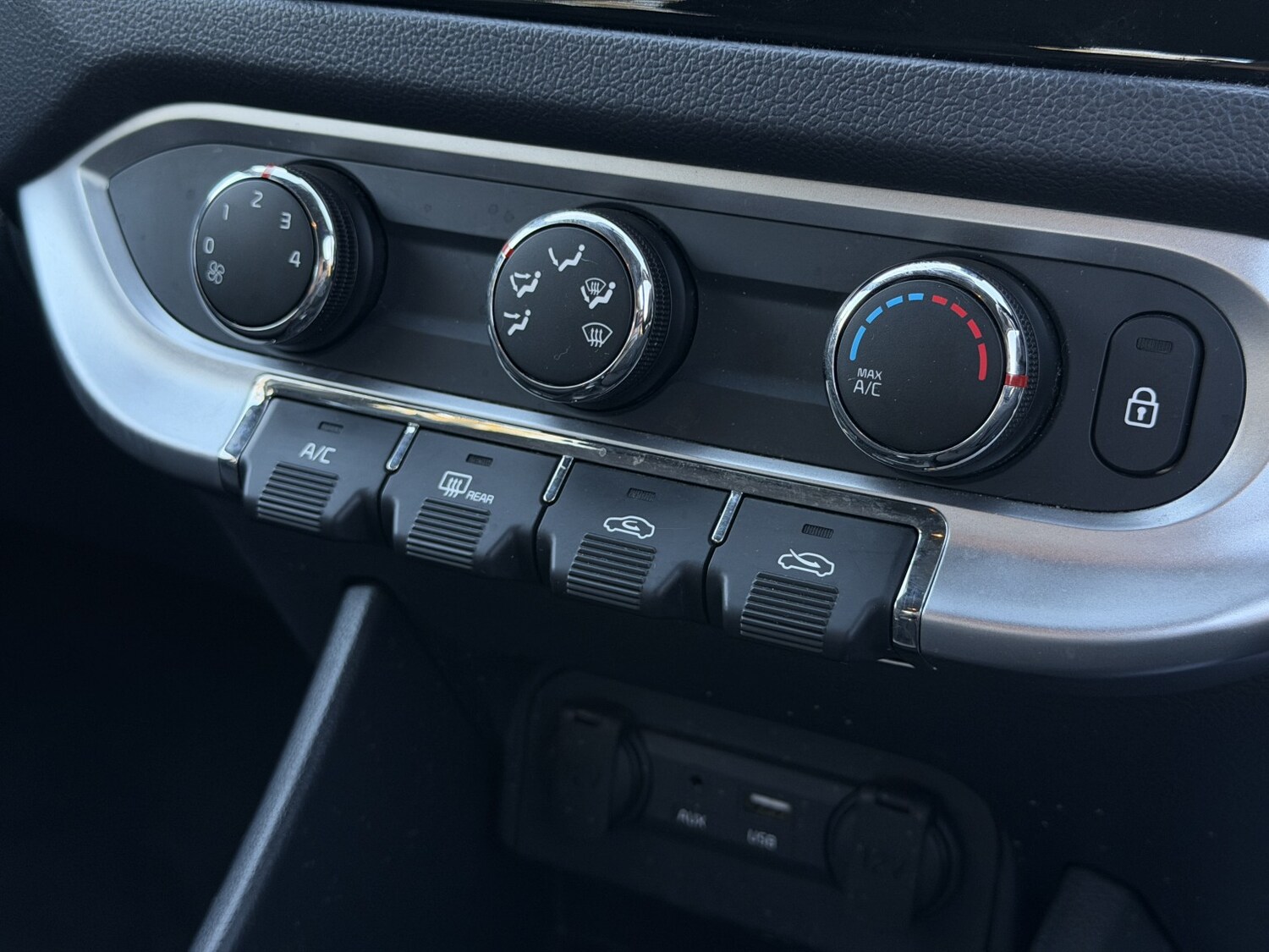 Used Kia Rio 2015 for sale - 78048928: Photo 31