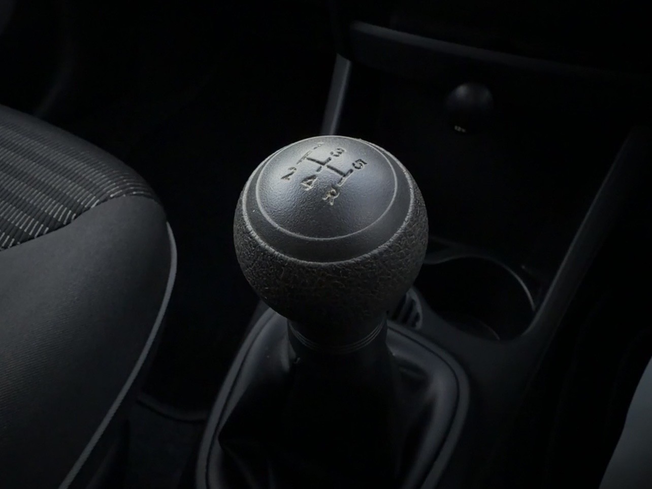 Used Peugeot 107 2013 for sale - 77656419: Photo 25