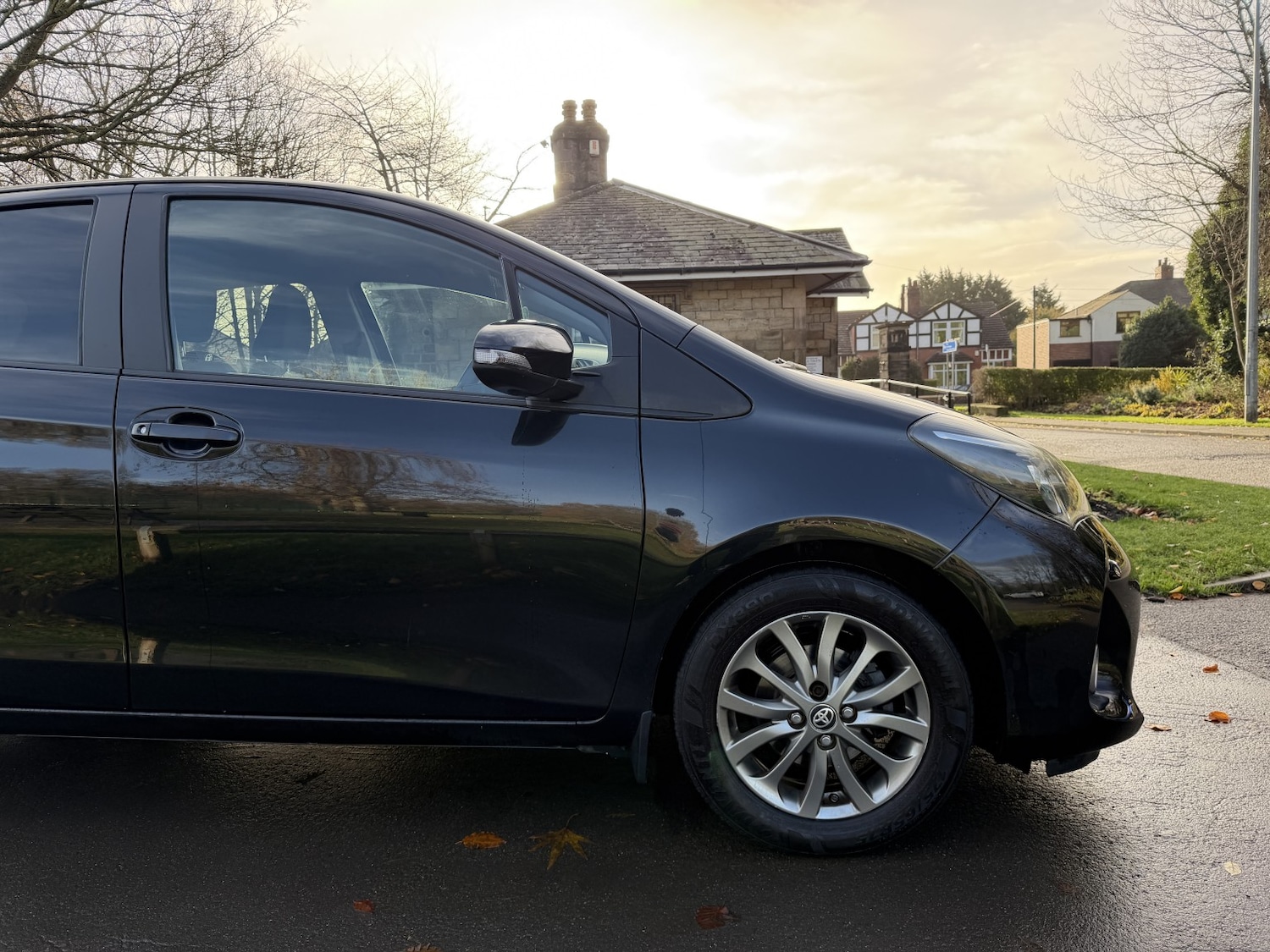 Used Toyota Yaris 2017 for sale - 76863912: Photo 11