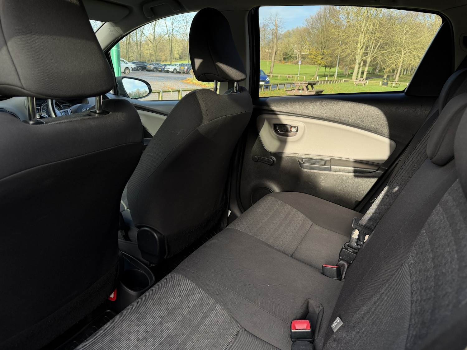 Used Toyota Yaris 2017 for sale - 76863912: Photo 20