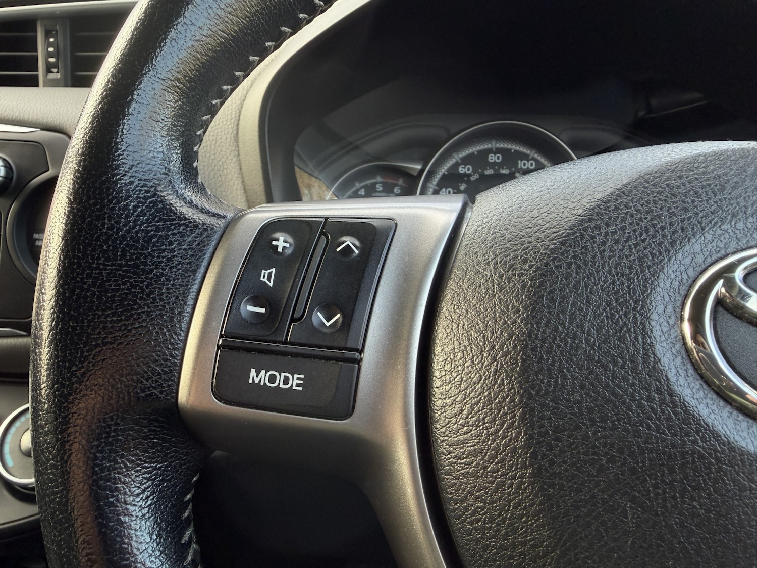 Used Toyota Yaris 2017 for sale - 76863912: Photo 24