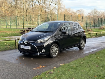 Used Toyota Yaris 2017 for sale - 76863912: Photo