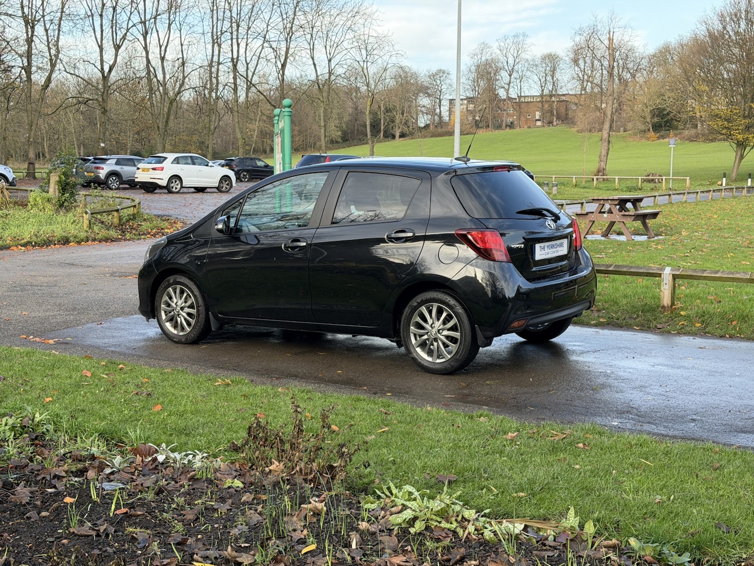 Used Toyota Yaris 2017 for sale - 76863912: Photo 6
