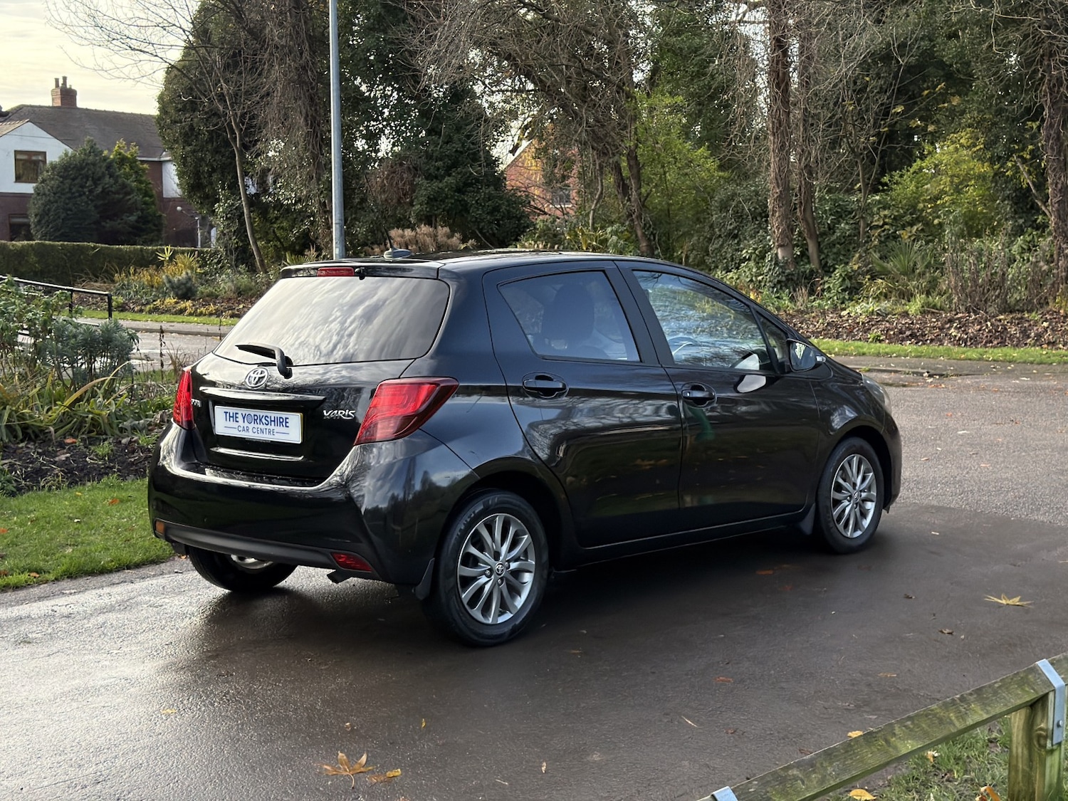 Used Toyota Yaris 2017 for sale - 76863912: Photo 7