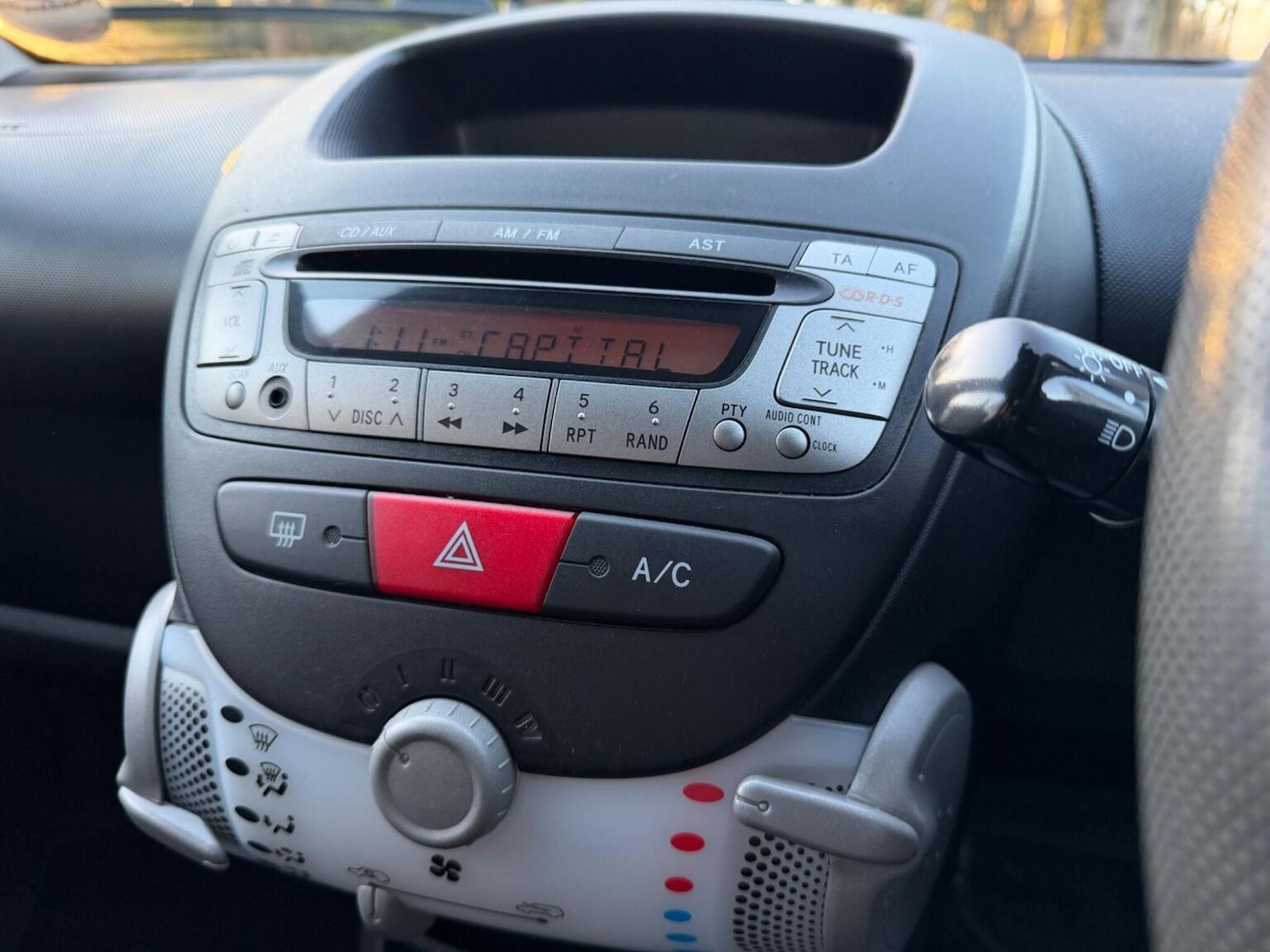 Used Peugeot 107 2014 for sale - 76758859: Photo 14