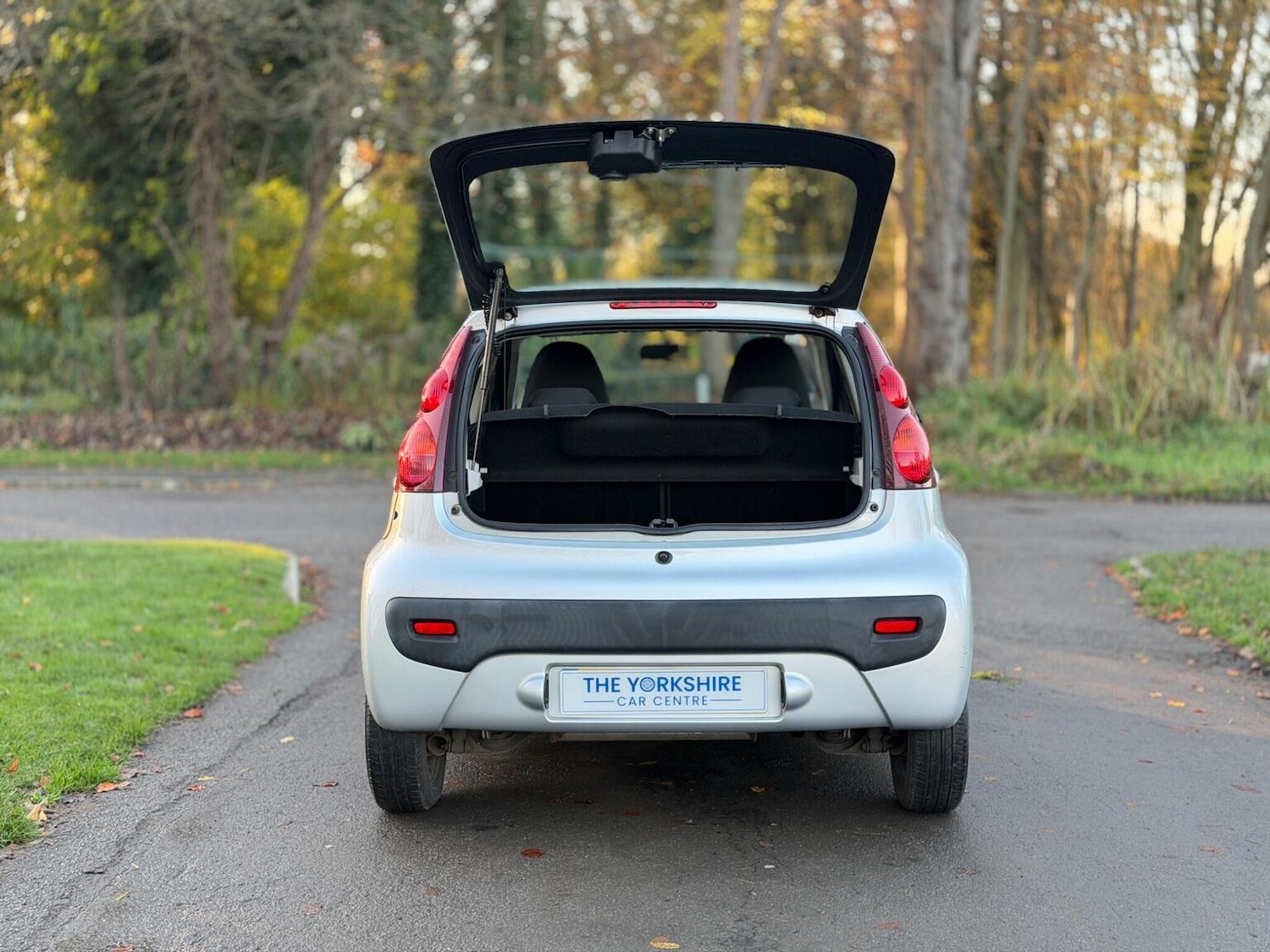 Used Peugeot 107 2014 for sale - 76758859: Photo 6