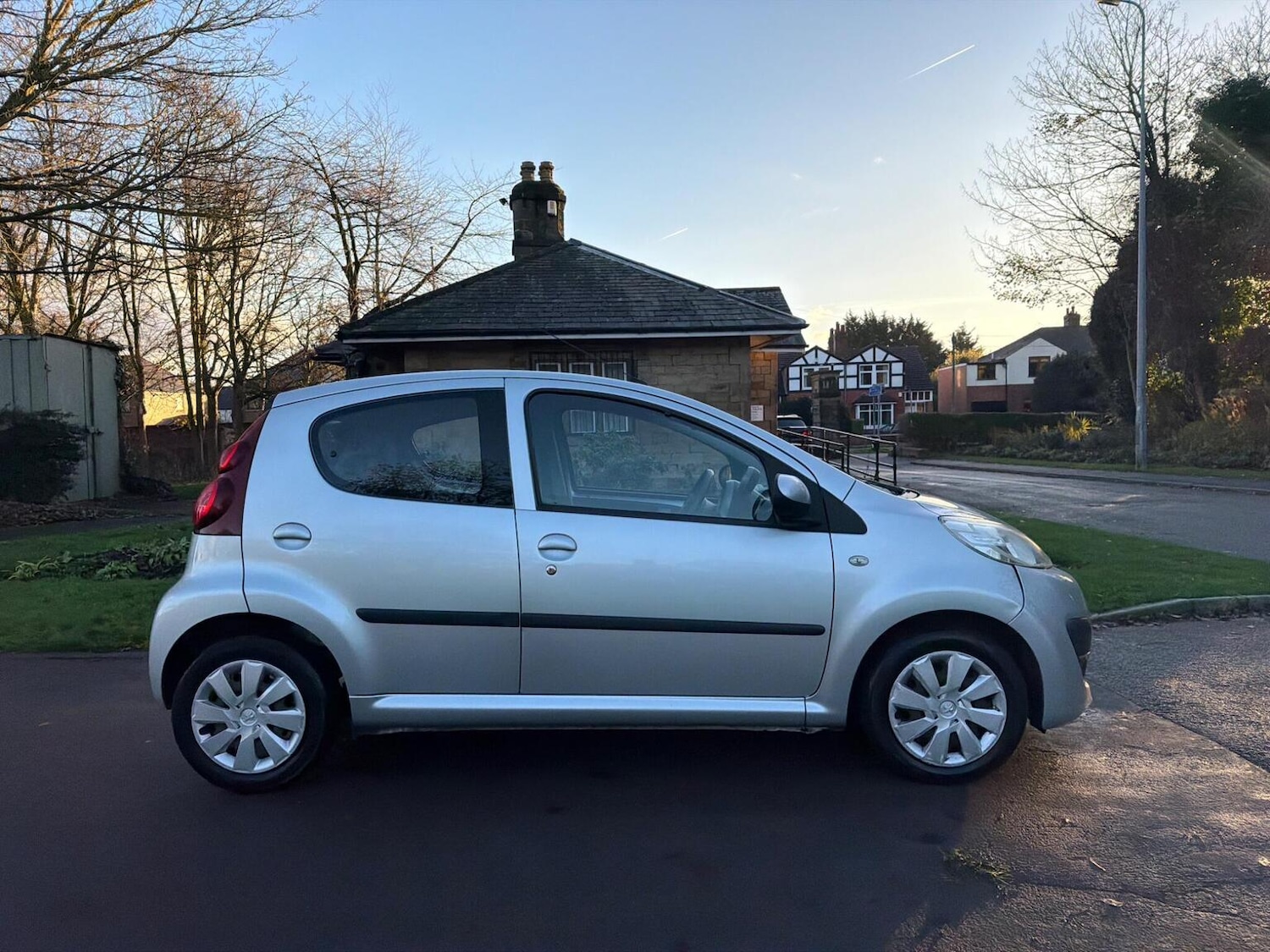 Used Peugeot 107 2014 for sale - 76758859: Photo 9