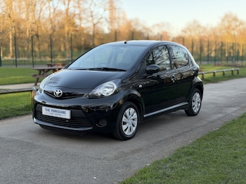 Used Toyota AYGO 2013 for sale - 77931244: Photo