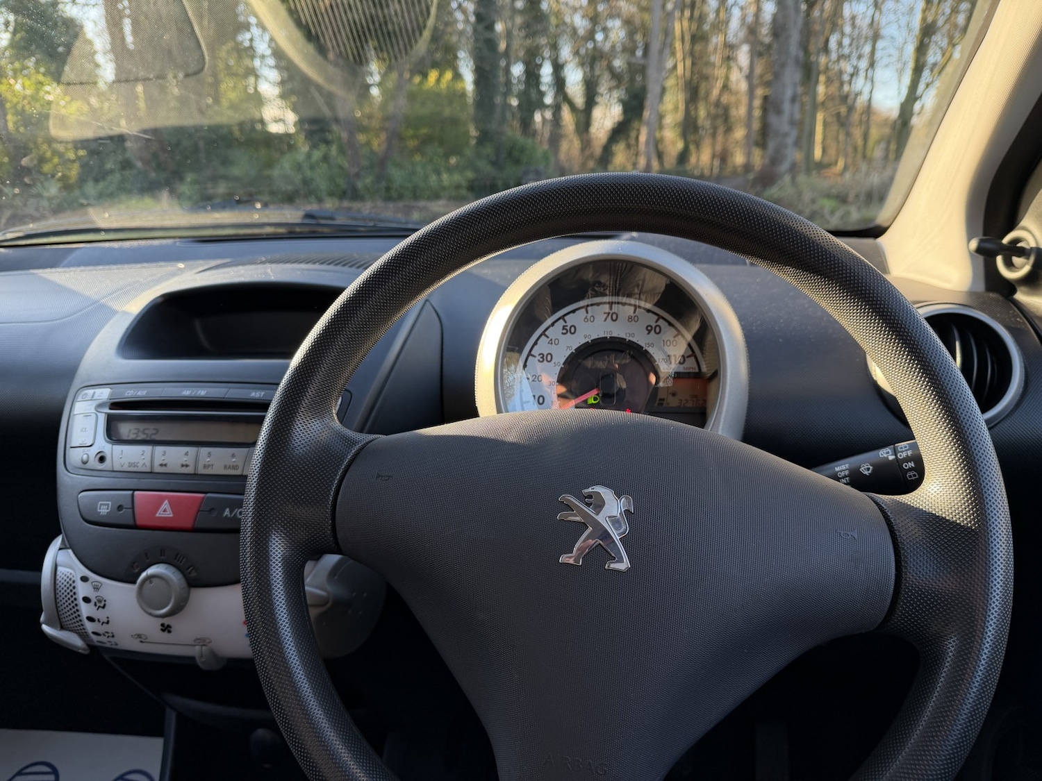 Used Peugeot 107 2012 for sale - 77140711: Photo 21