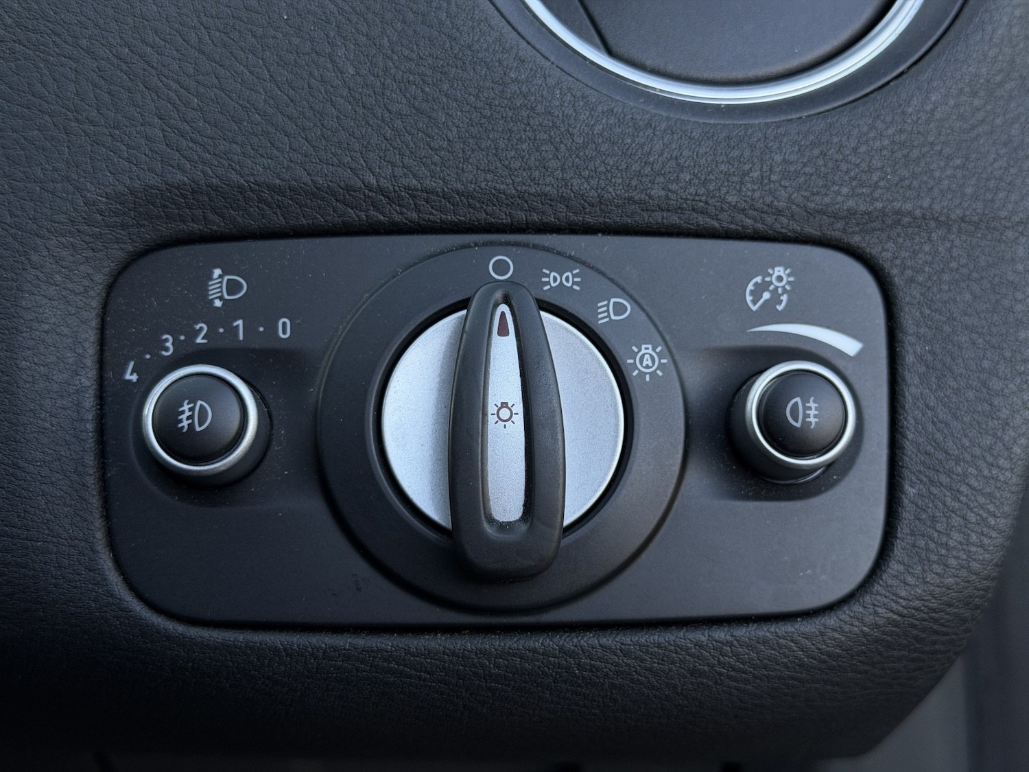 Used Ford Mondeo 2012 for sale - 77166148: Photo 28