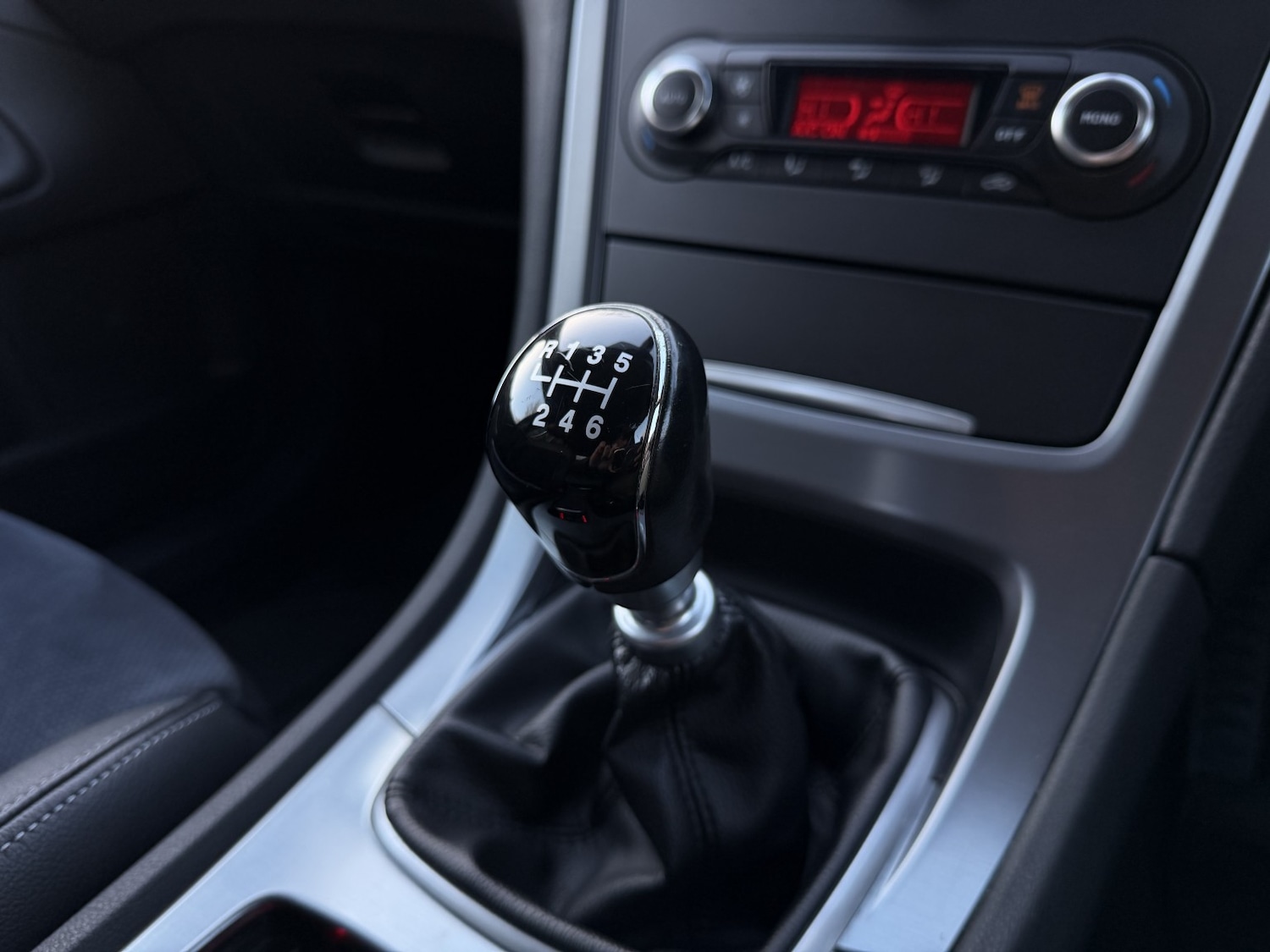 Used Ford Mondeo 2012 for sale - 77166148: Photo 34