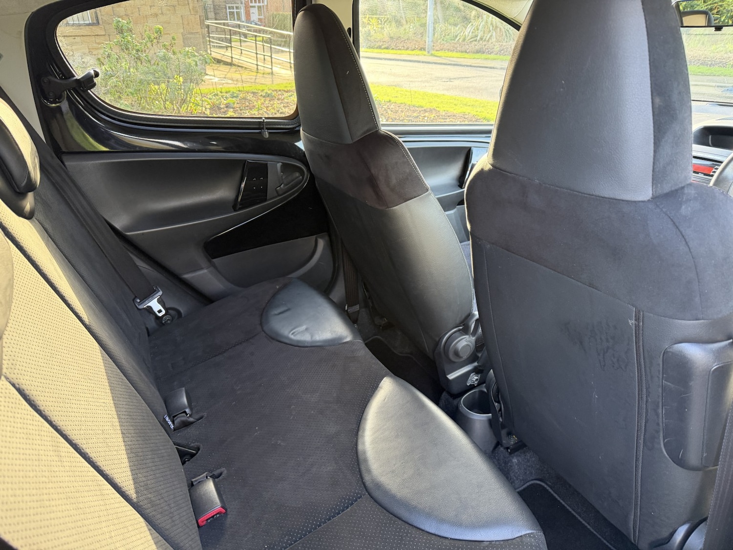 Used Peugeot 107 2013 for sale - 77350164: Photo 12