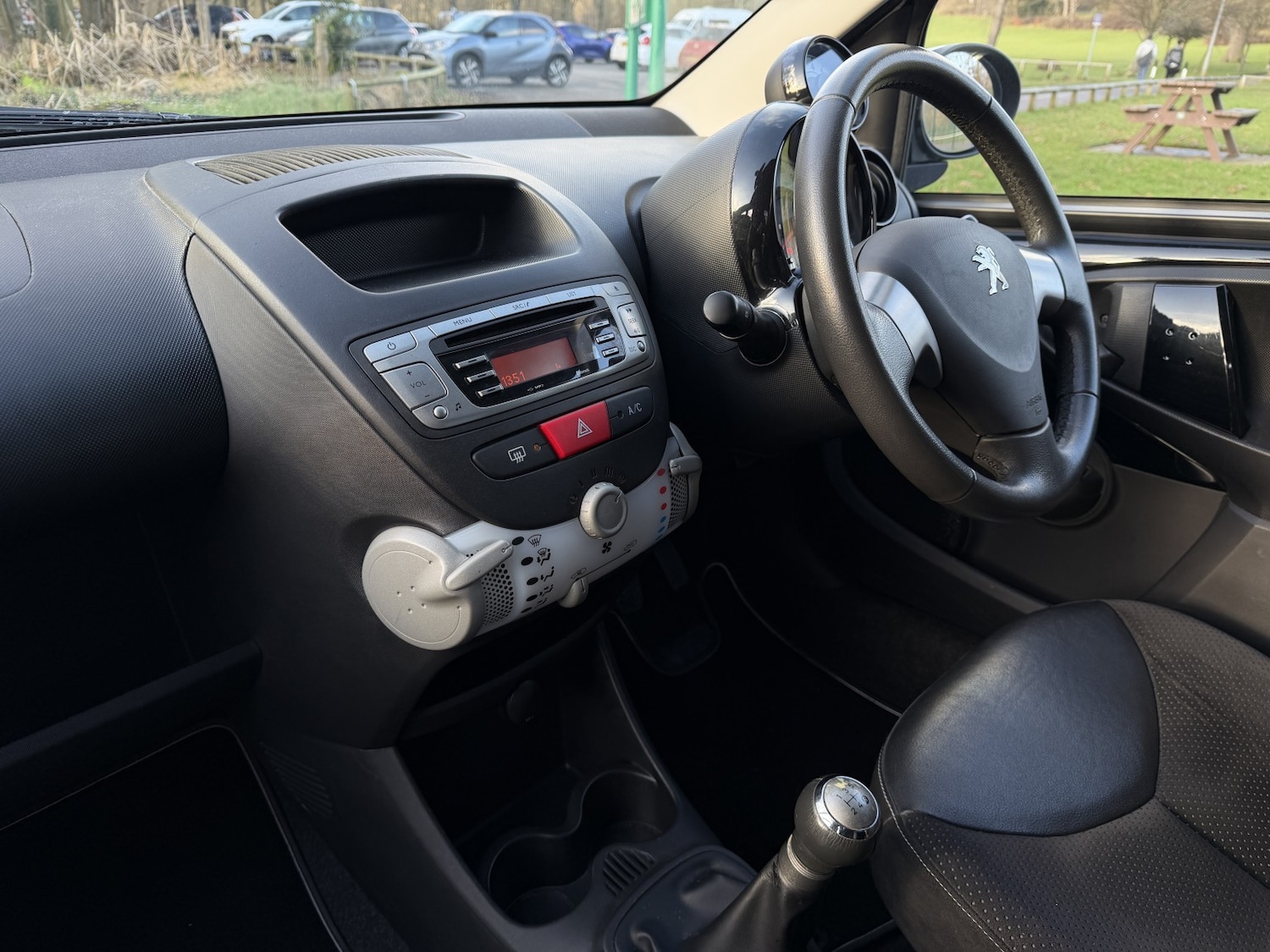 Used Peugeot 107 2013 for sale - 77350164: Photo 14