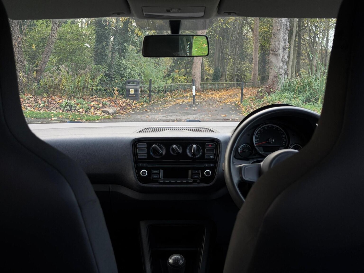 Used Volkswagen up! 2014 for sale - 76631528: Photo 14