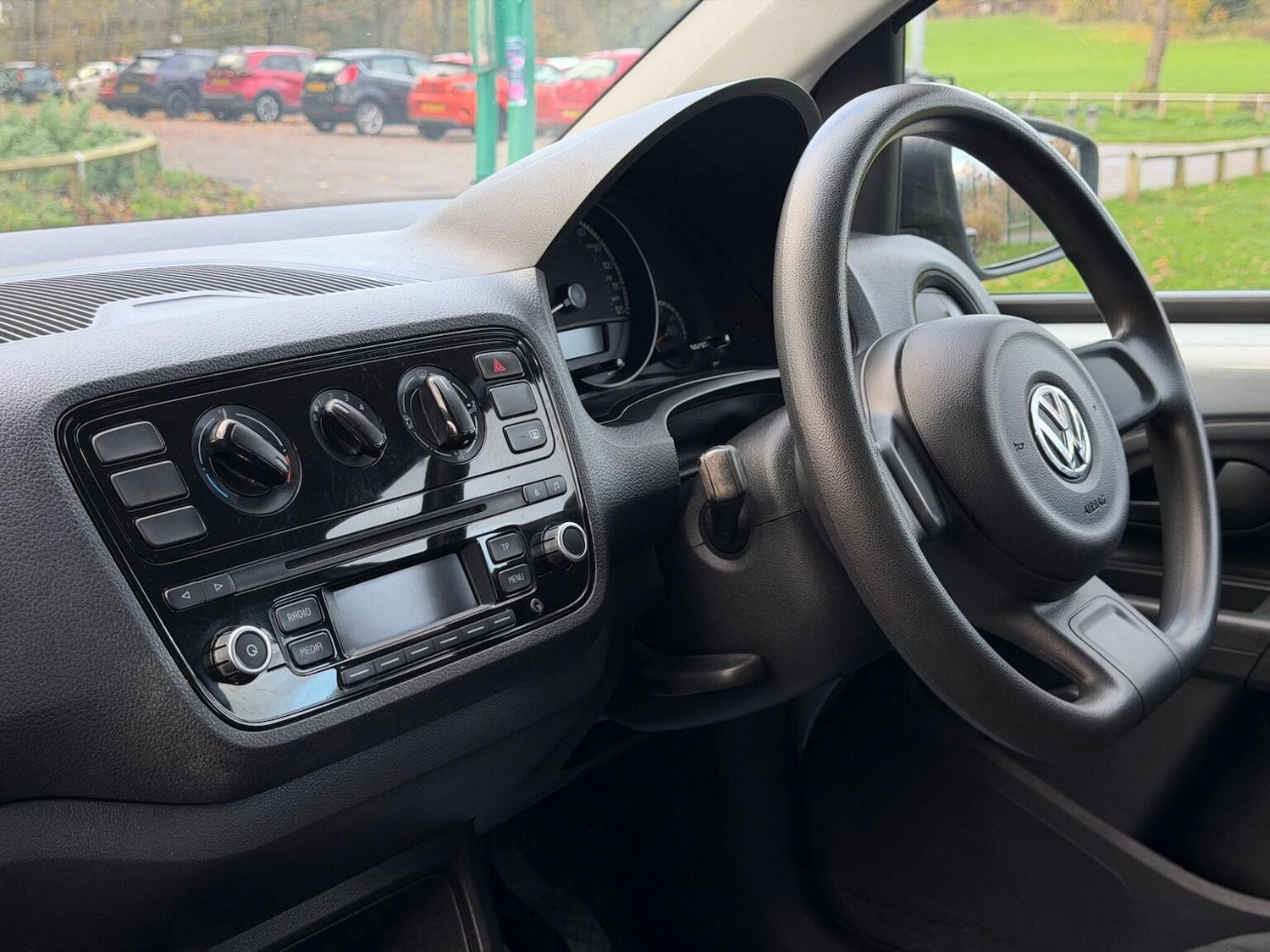 Used Volkswagen up! 2014 for sale - 76631528: Photo 17