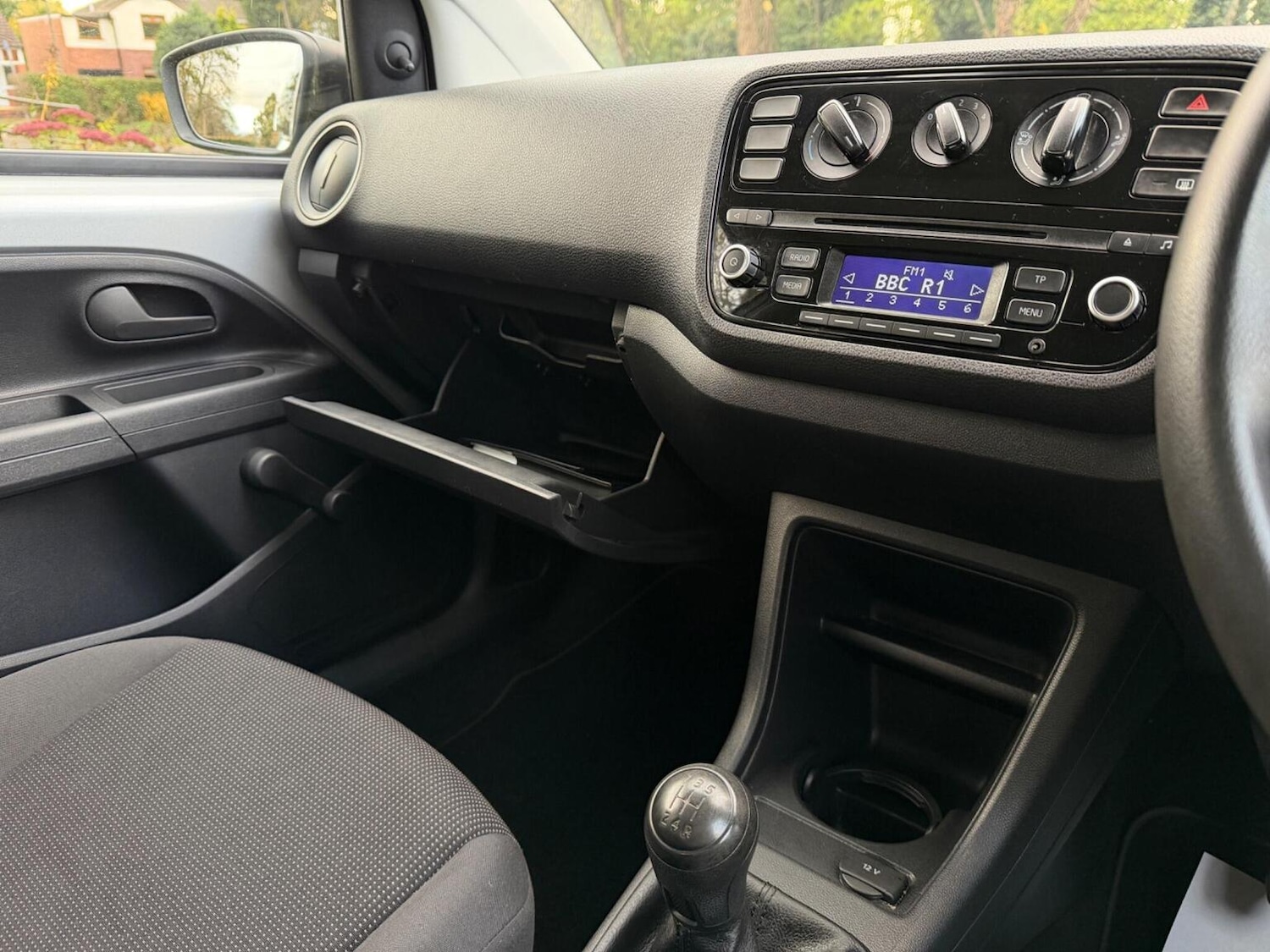 Used Volkswagen up! 2014 for sale - 76631528: Photo 19