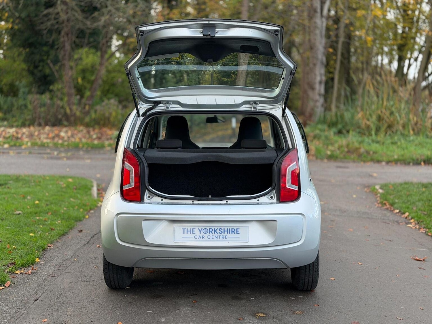 Used Volkswagen up! 2014 for sale - 76631528: Photo 8