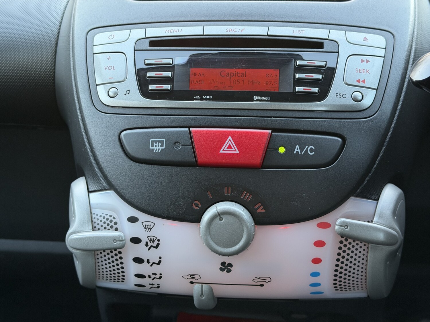 Used Toyota AYGO 2013 for sale - 78048927: Photo 22