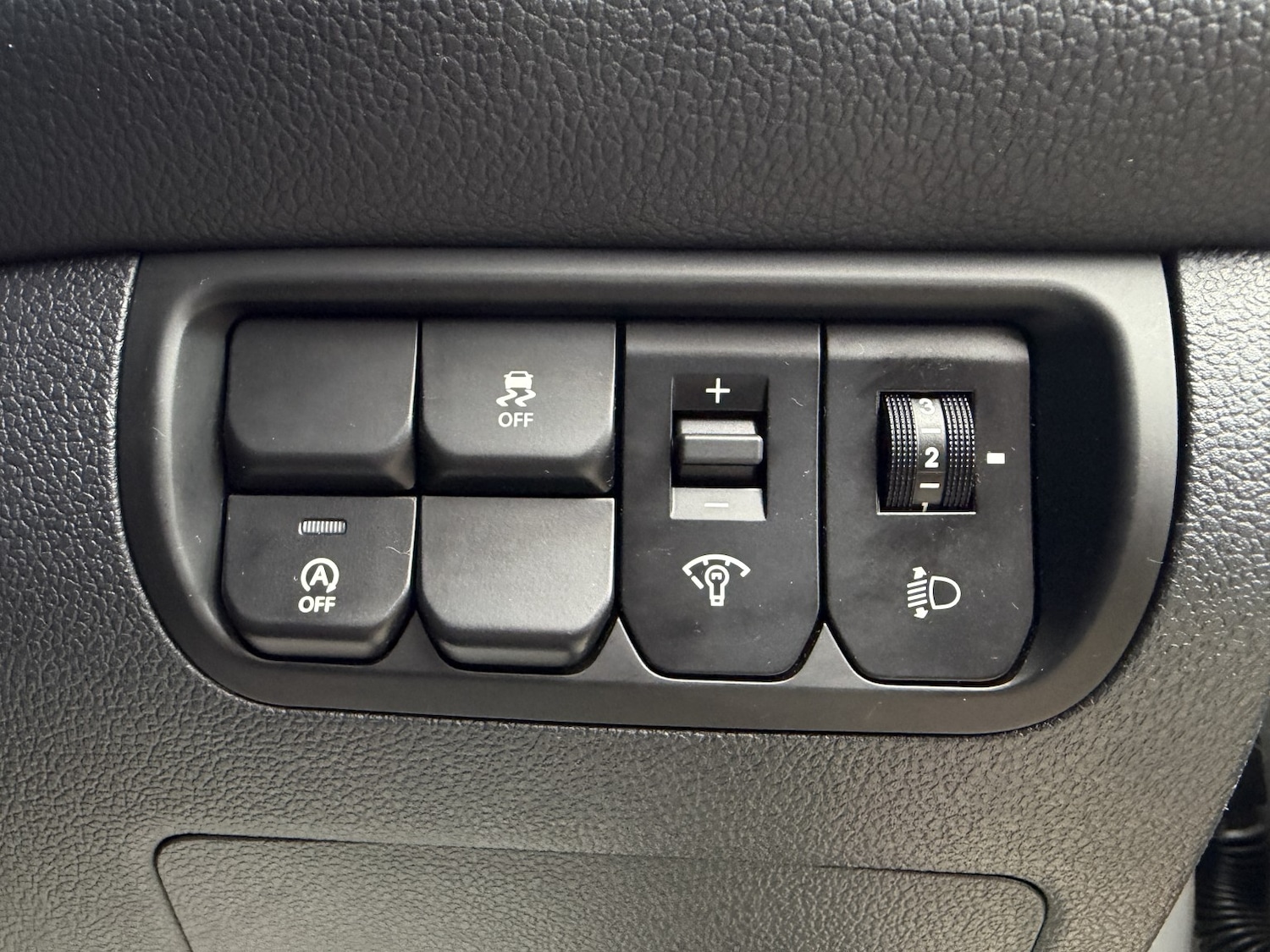 Used Kia Rio 2014 for sale - 78098115: Photo 32