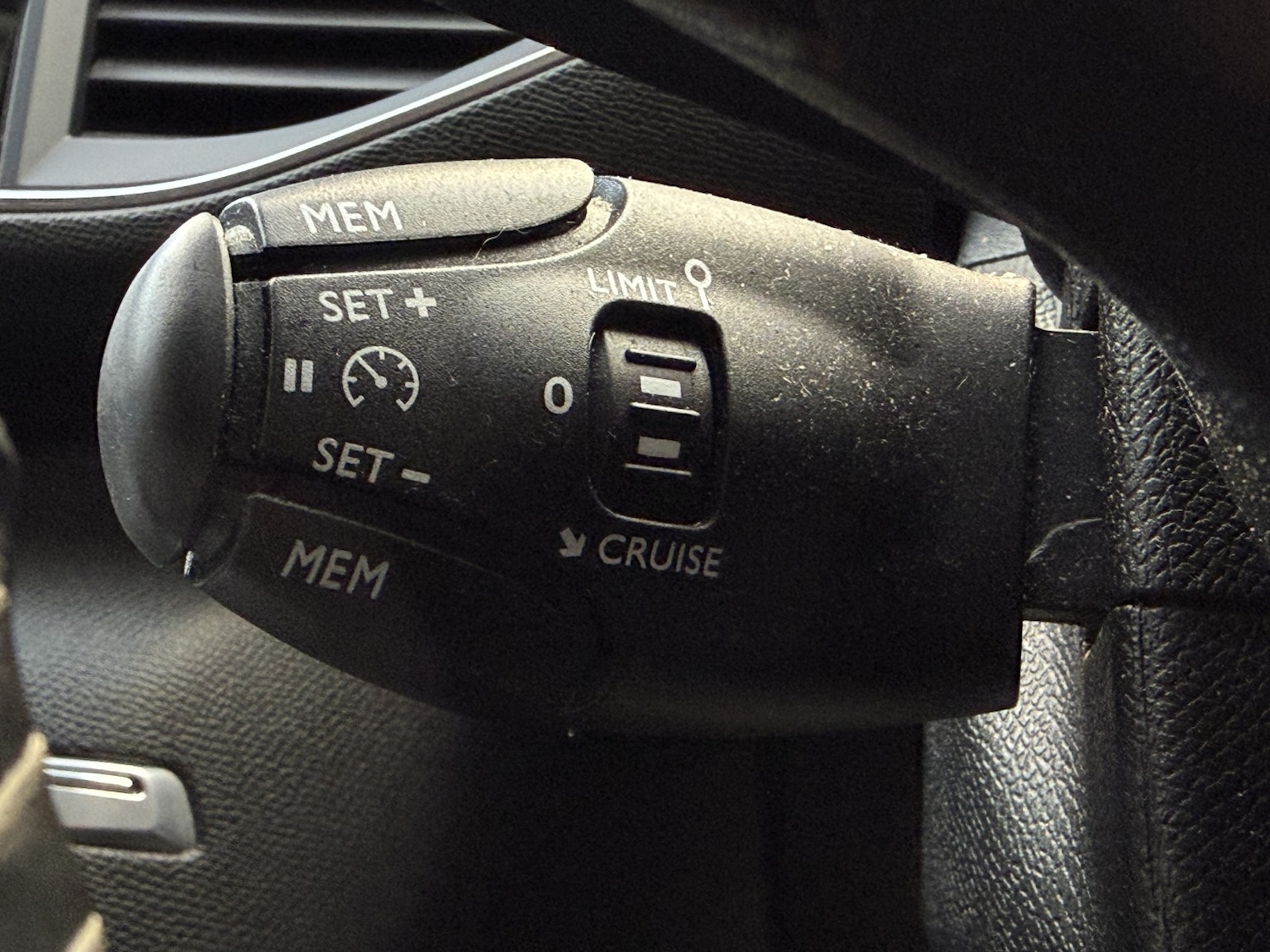 Used Peugeot 308 2016 for sale - 78048931: Photo 32