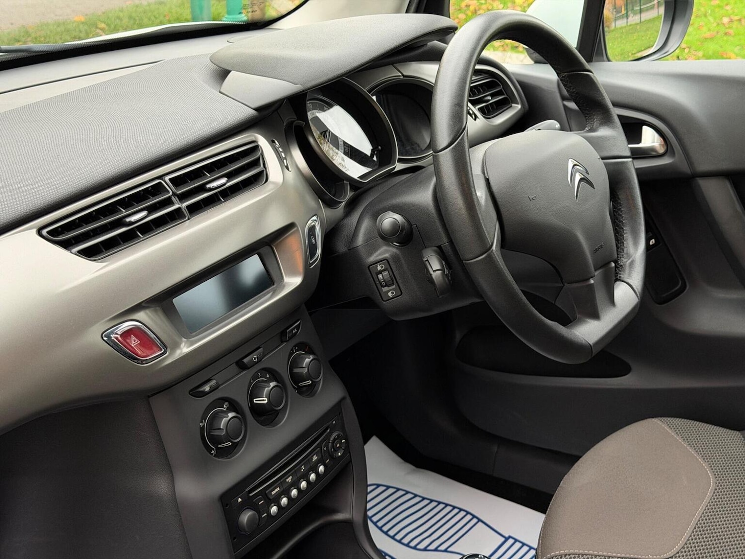 Used Citroen C3 2014 for sale - 76631525: Photo 15