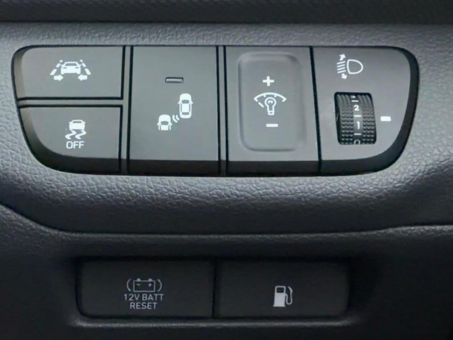 Used Hyundai IONIQ 2019 for sale - 76631615: Photo 39