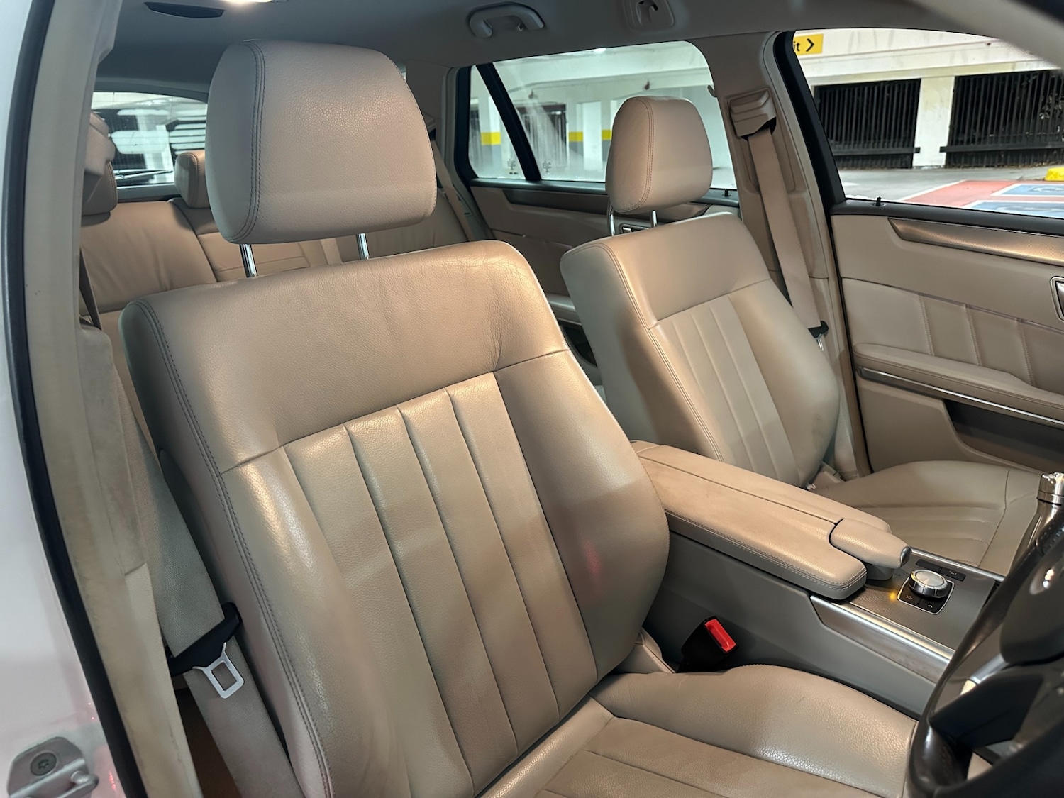 Used Mercedes-Benz E Class 2013 for sale - 77665630: Photo 12