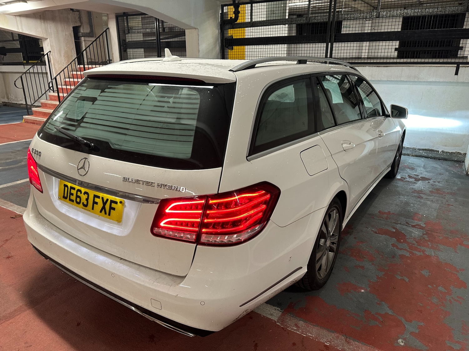 Used Mercedes-Benz E Class 2013 for sale - 77665630: Photo 5
