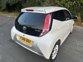 Used Toyota AYGO 2017 for sale - 79267339: Photo