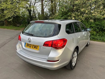 Used Vauxhall Astra 2011 for sale - 78339777: Photo