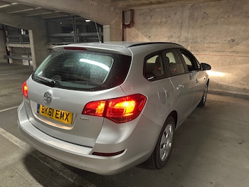 Used Vauxhall Astra 2011 for sale - 78297399: Photo