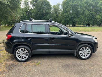 Used Volkswagen Tiguan 2009 for sale - 79122190: Photo