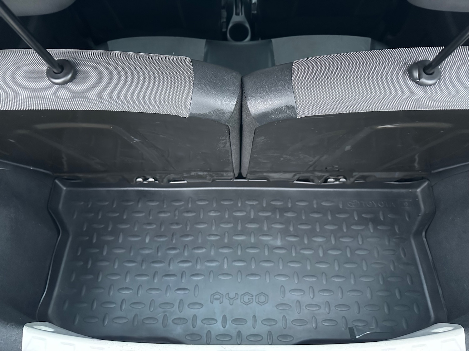 Used Toyota AYGO 2015 for sale - 78117368: Photo 13