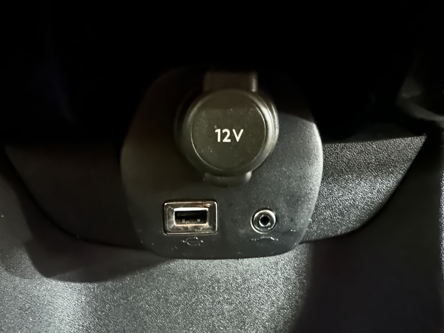 Used Toyota AYGO 2015 for sale - 78117368: Photo 34