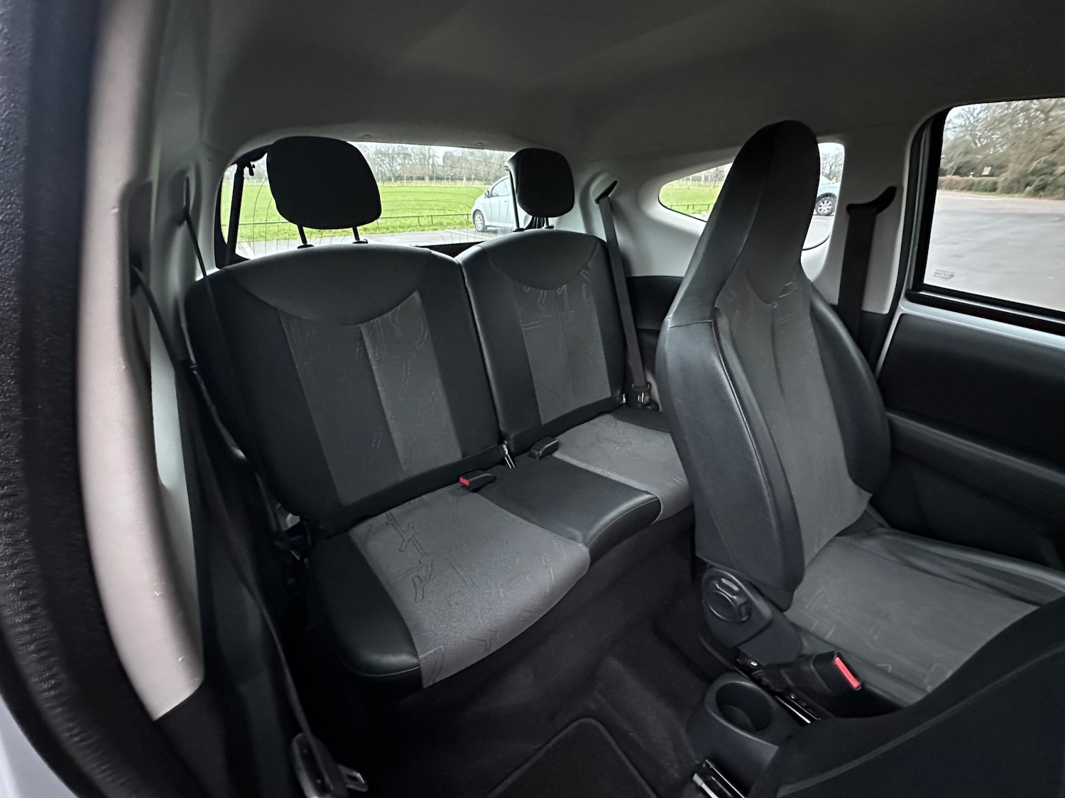 Used Toyota AYGO 2015 for sale - 78117368: Photo 9