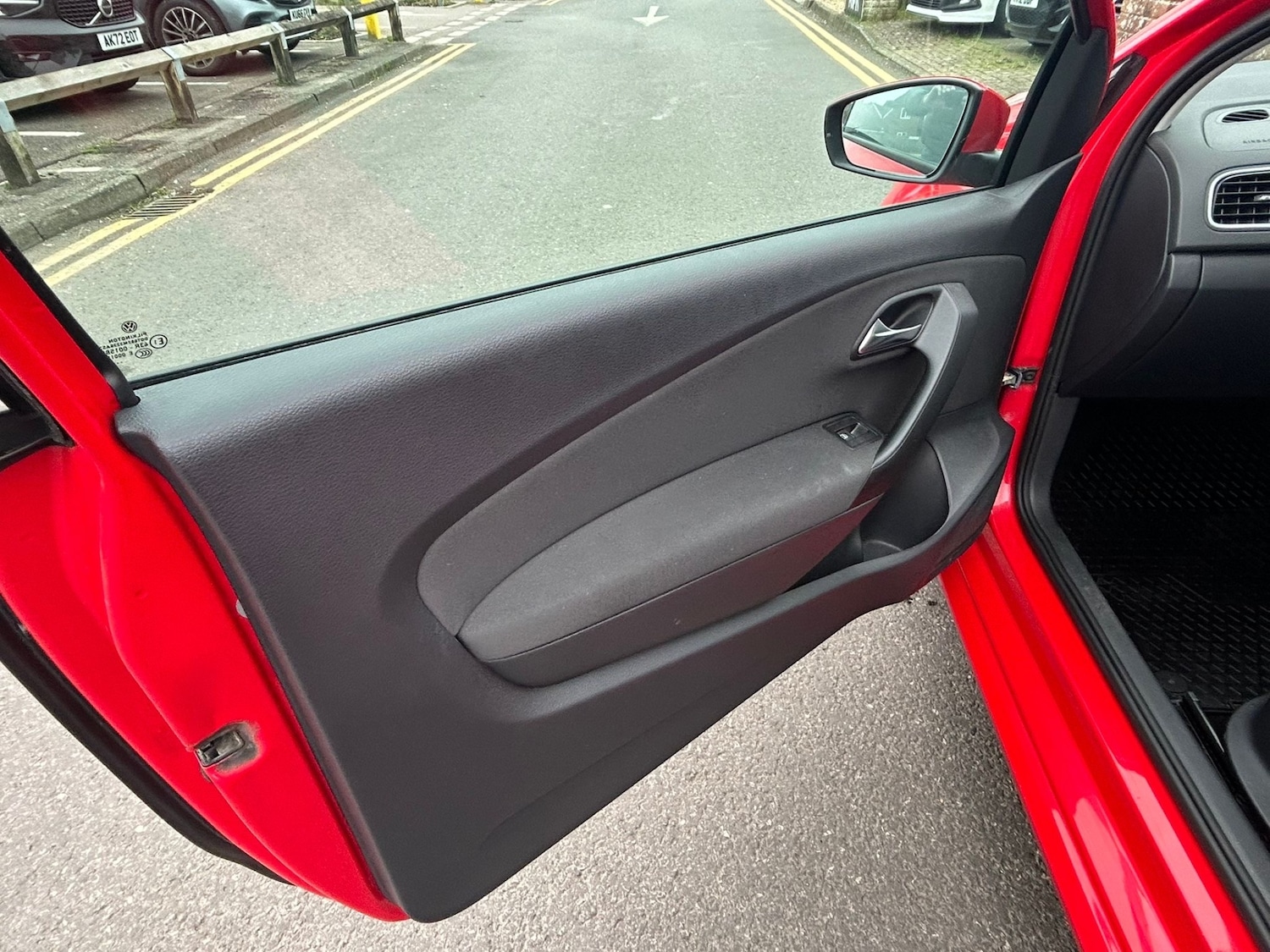 Used Volkswagen Polo 2010 for sale - 77379268: Photo 21