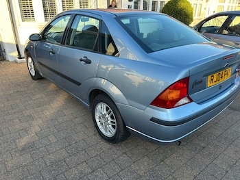 Used Ford Focus 2004 for sale - 78442492: Photo