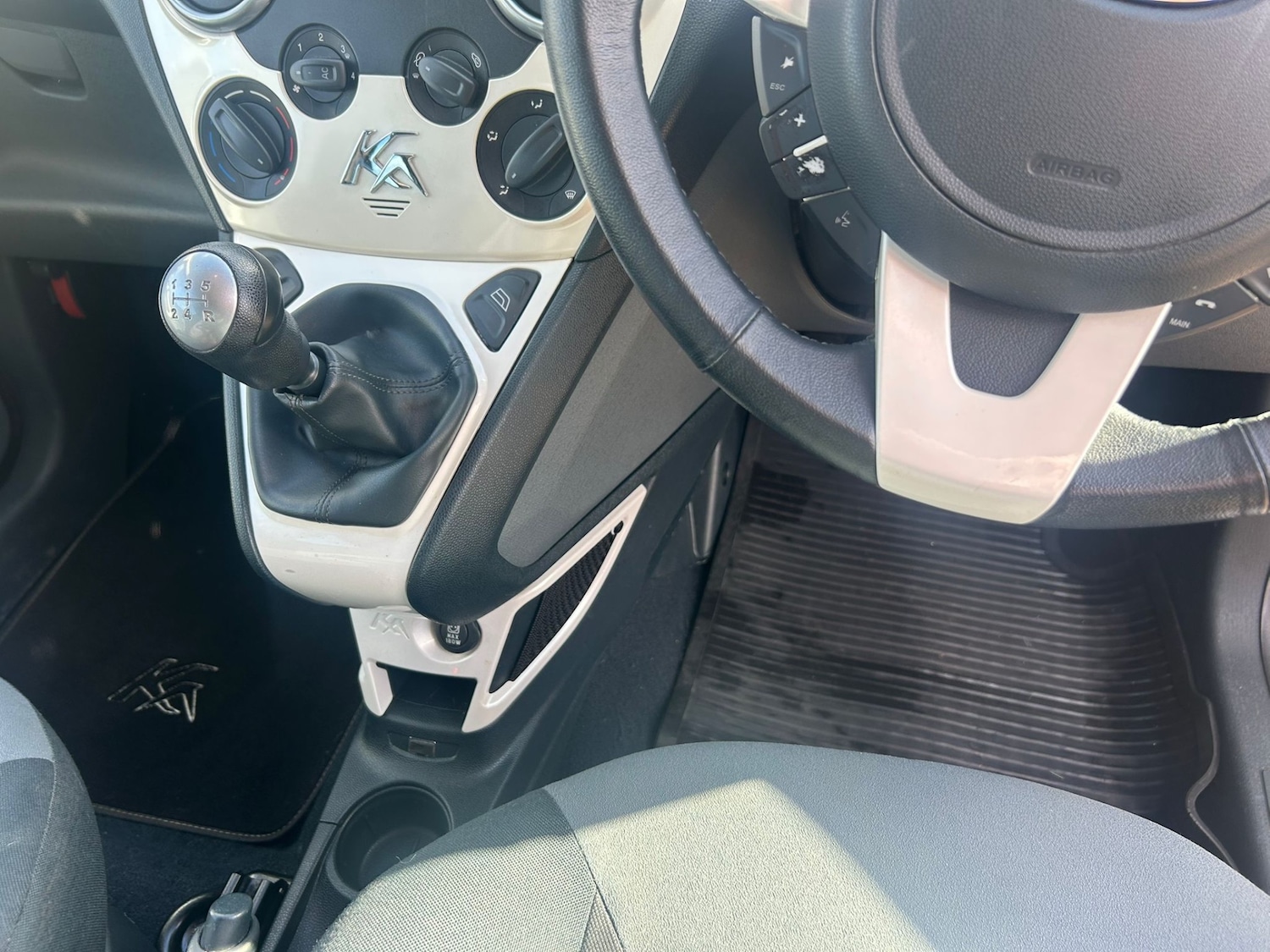 Used Ford Ka 2014 for sale - 77619130: Photo 11