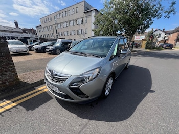 2015 (15) - 1.4T Exclusiv 5dr