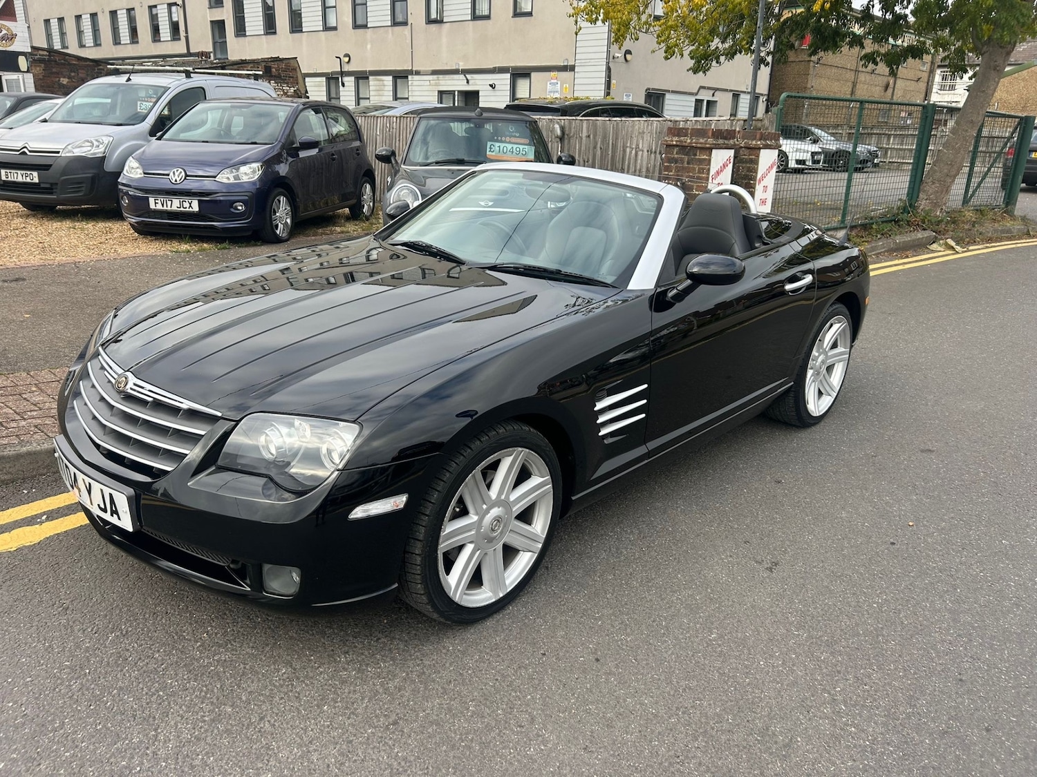Used Chrysler Crossfire 2004 for sale - 76911519: Photo 2
