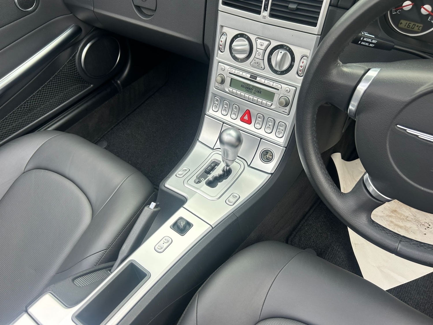 Used Chrysler Crossfire 2004 for sale - 76911519: Photo 21