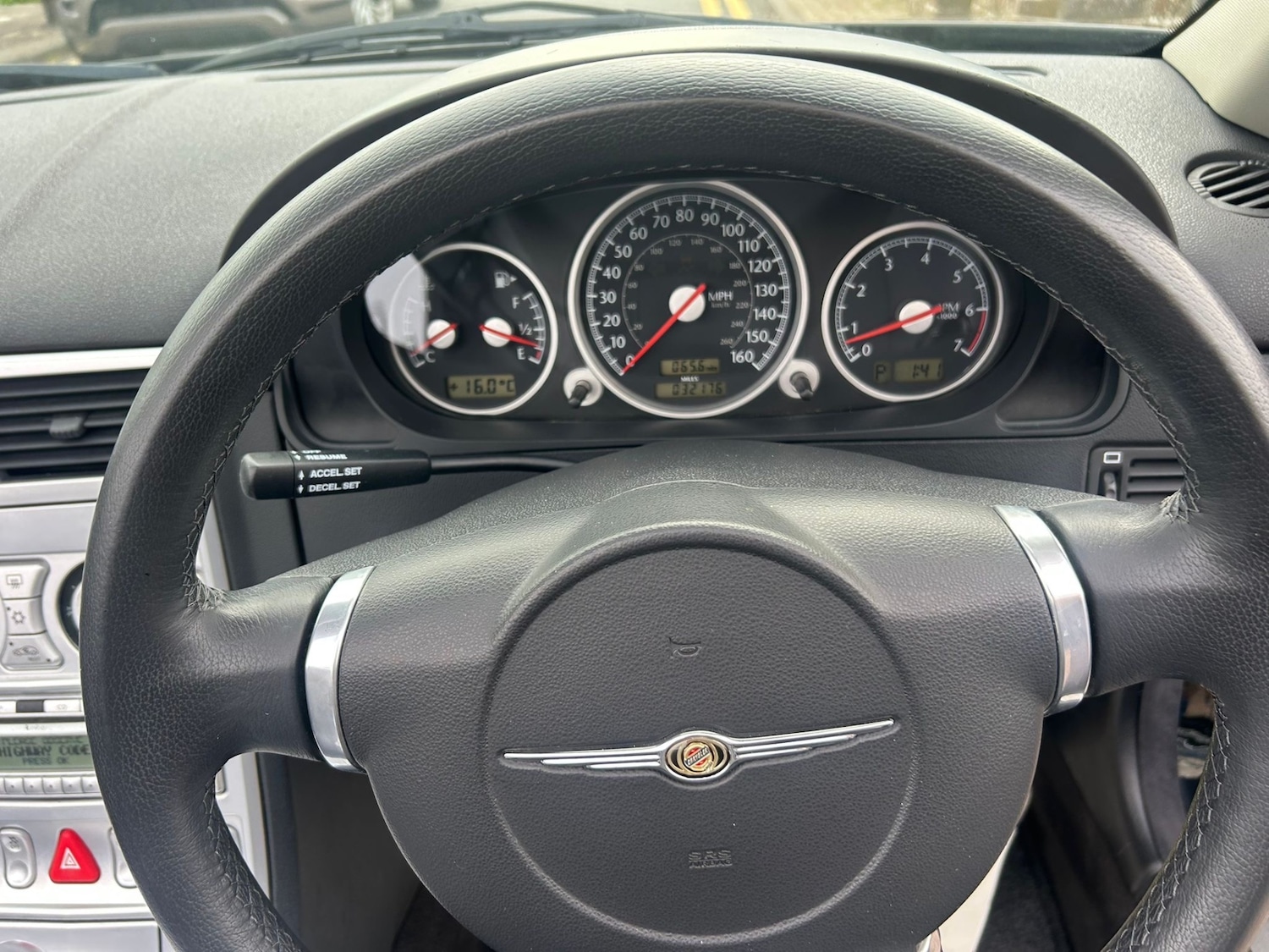 Used Chrysler Crossfire 2004 for sale - 76911519: Photo 24