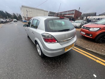 Used Vauxhall Astra 2010 for sale - 77114381: Photo
