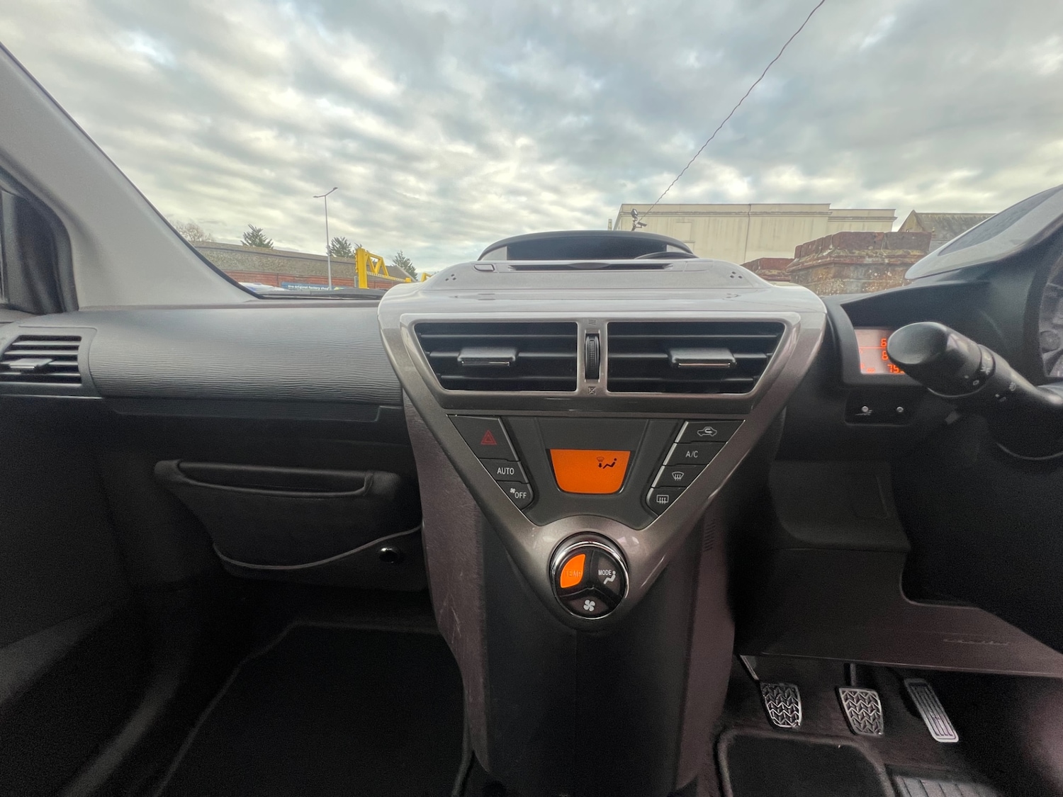 Used Toyota IQ 2010 for sale - 76505015: Photo 14