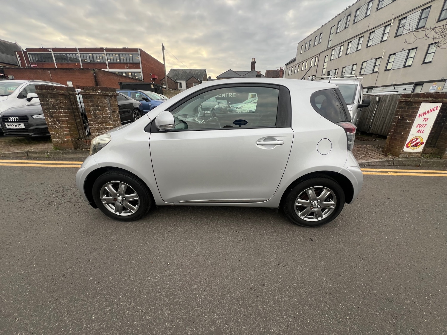 Used Toyota IQ 2010 for sale - 76505015: Photo 3