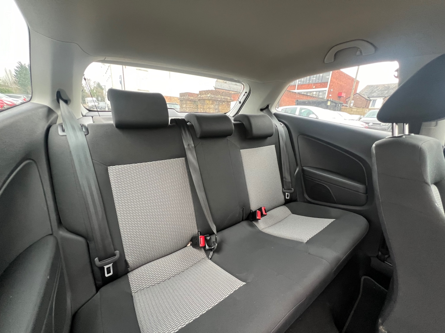 Used Volkswagen Polo 2013 for sale - 77363809: Photo 11