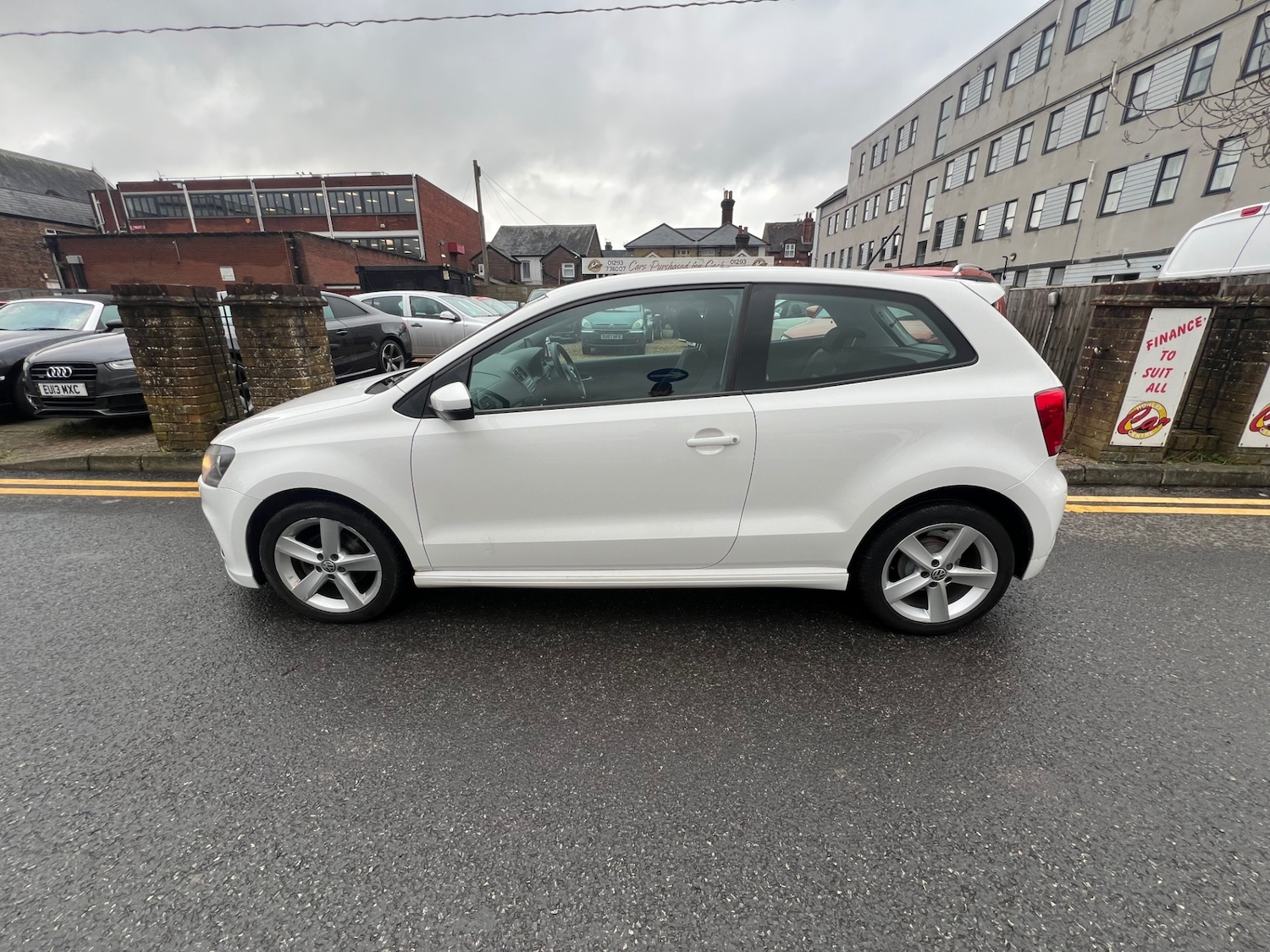 Used Volkswagen Polo 2013 for sale - 77363809: Photo 3